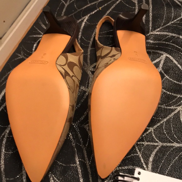 Coach sling back heel - Picture 2 of 2